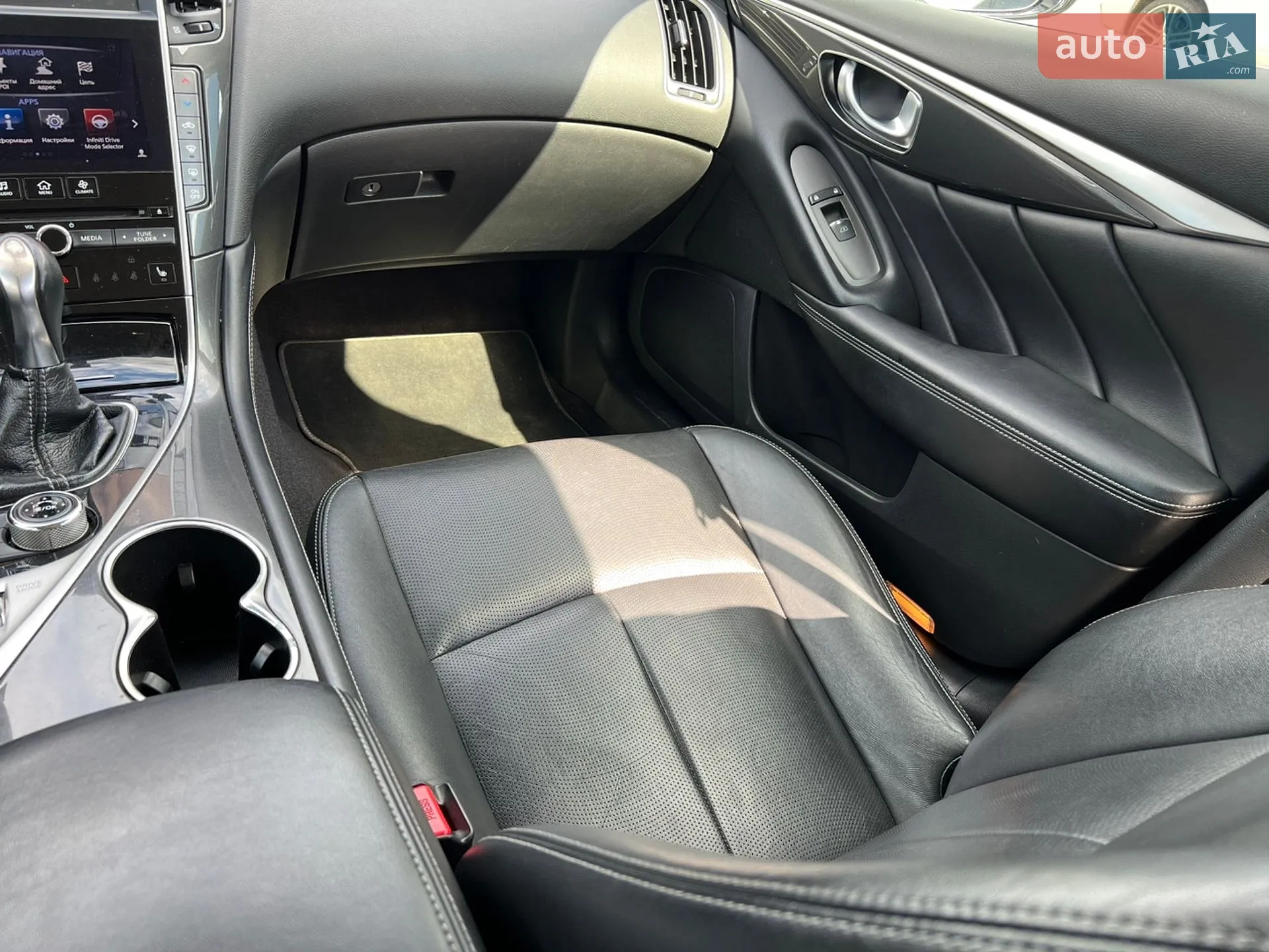 2017 Infiniti Q50 - мініатюра 15