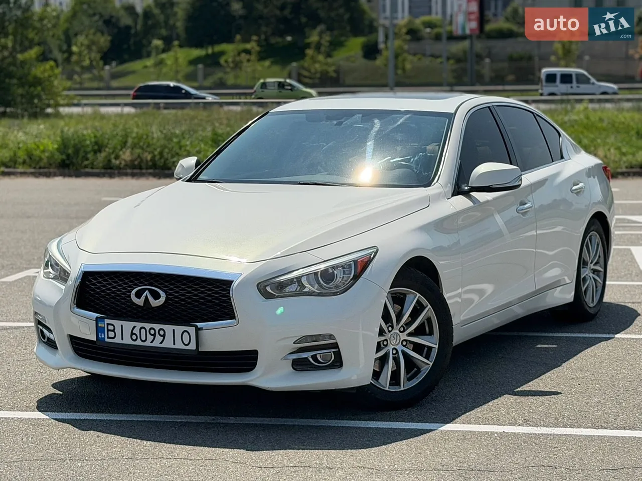 2015 Infiniti Q50 - мініатюра 19