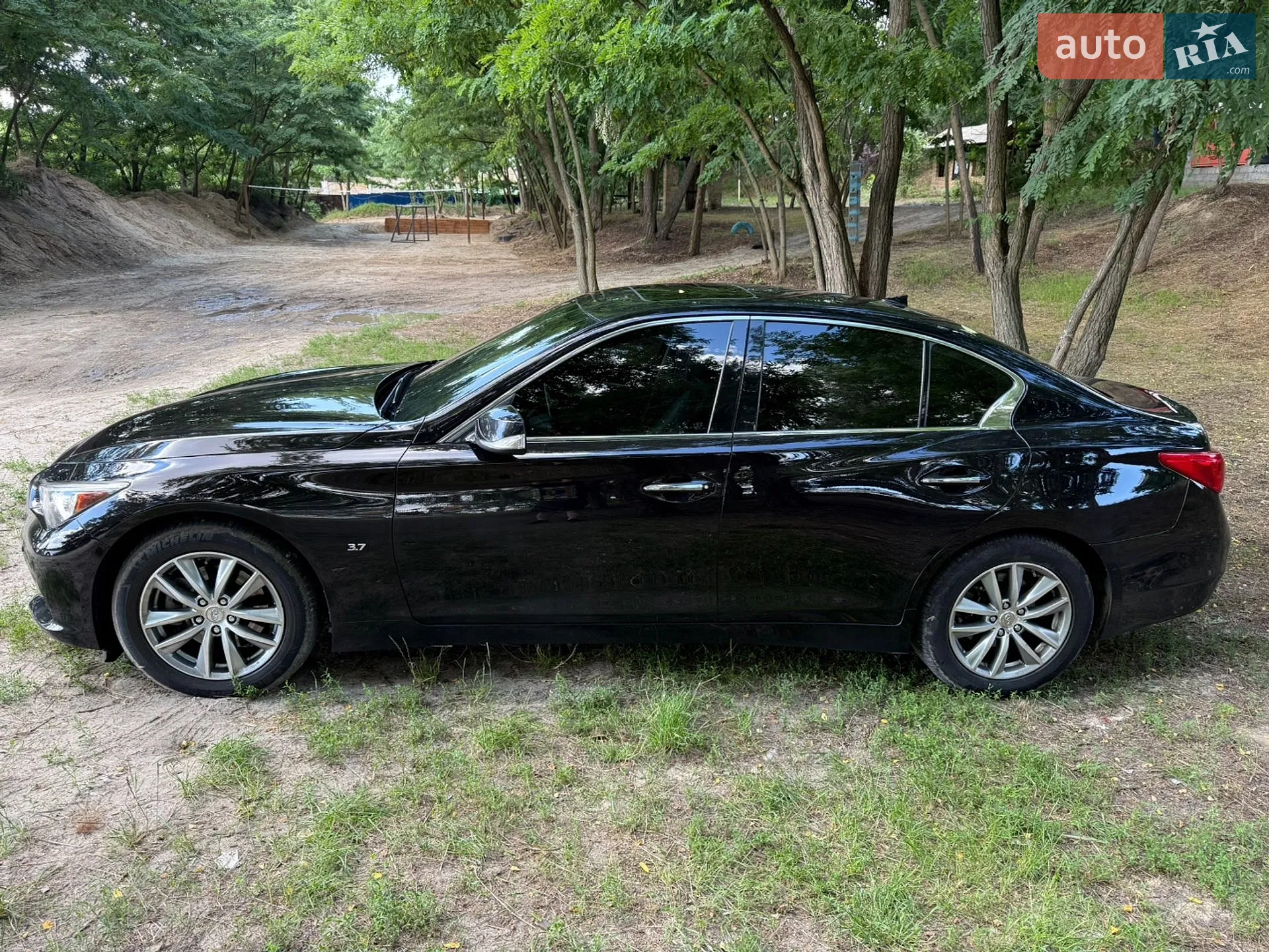 2015 Infiniti Q50 - мініатюра 3
