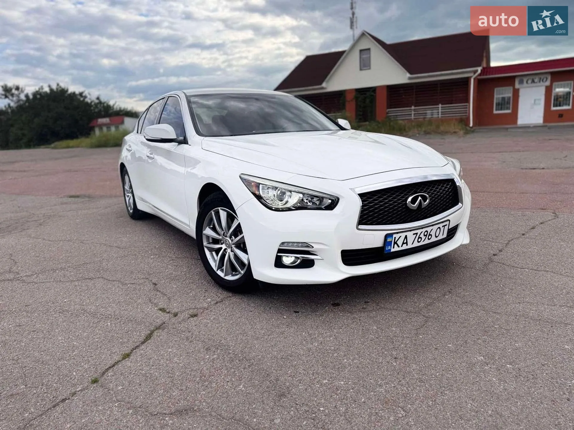 2017 Infiniti Q50 - мініатюра 6