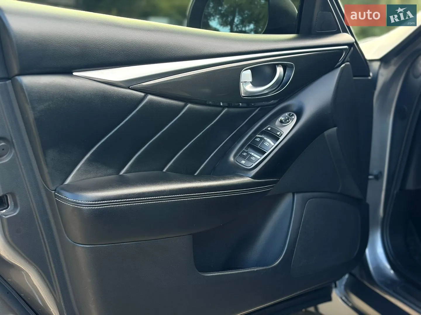 2017 Infiniti Q50 - мініатюра 12