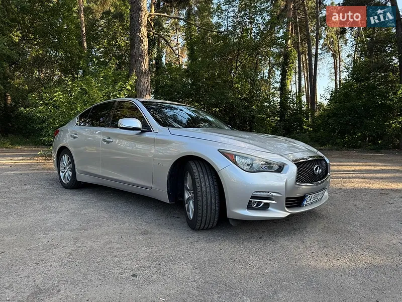 Infiniti Q50