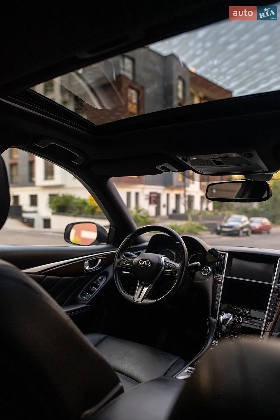 2017 Infiniti Q50 - мініатюра 18