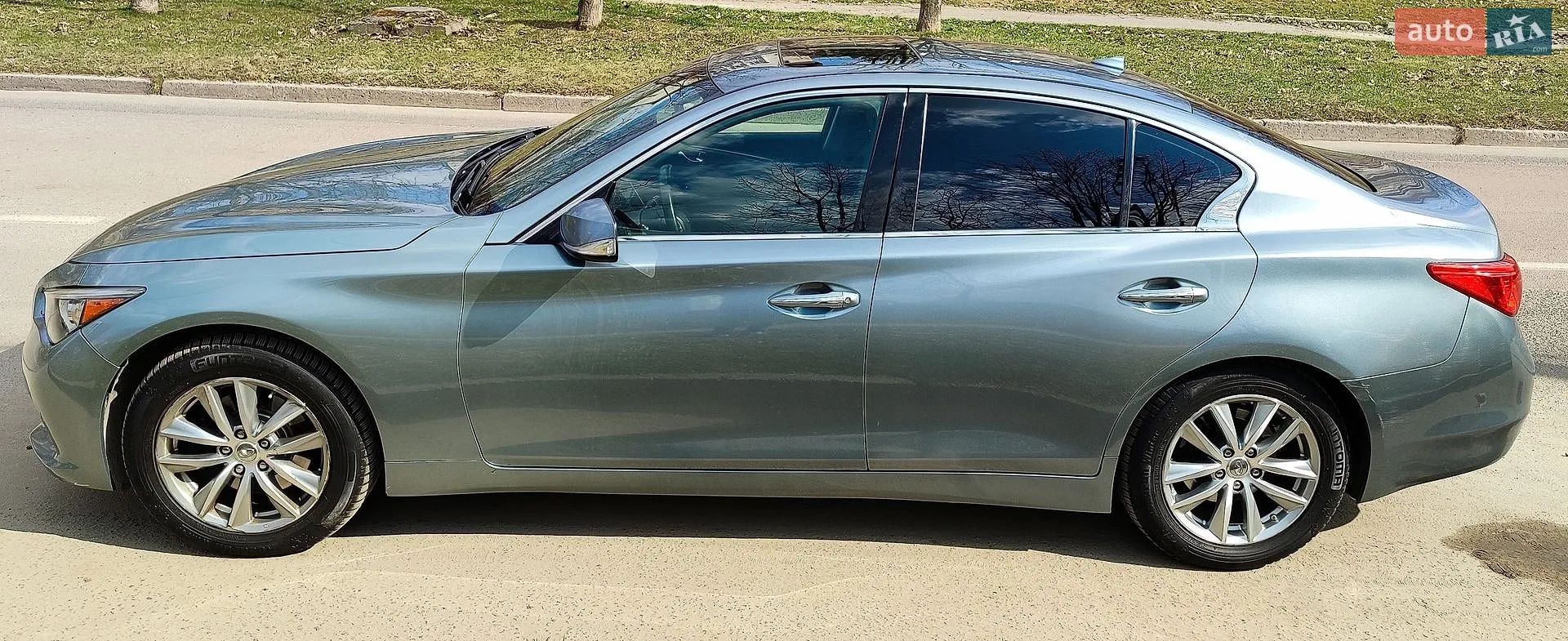2015 Infiniti Q50 - мініатюра 2