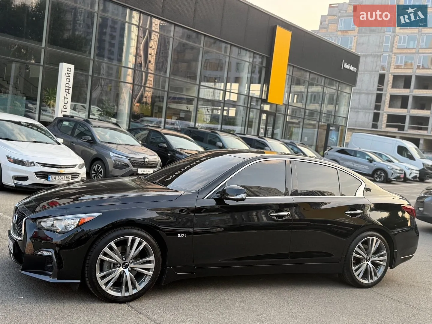 2017 Infiniti Q50 - мініатюра 3