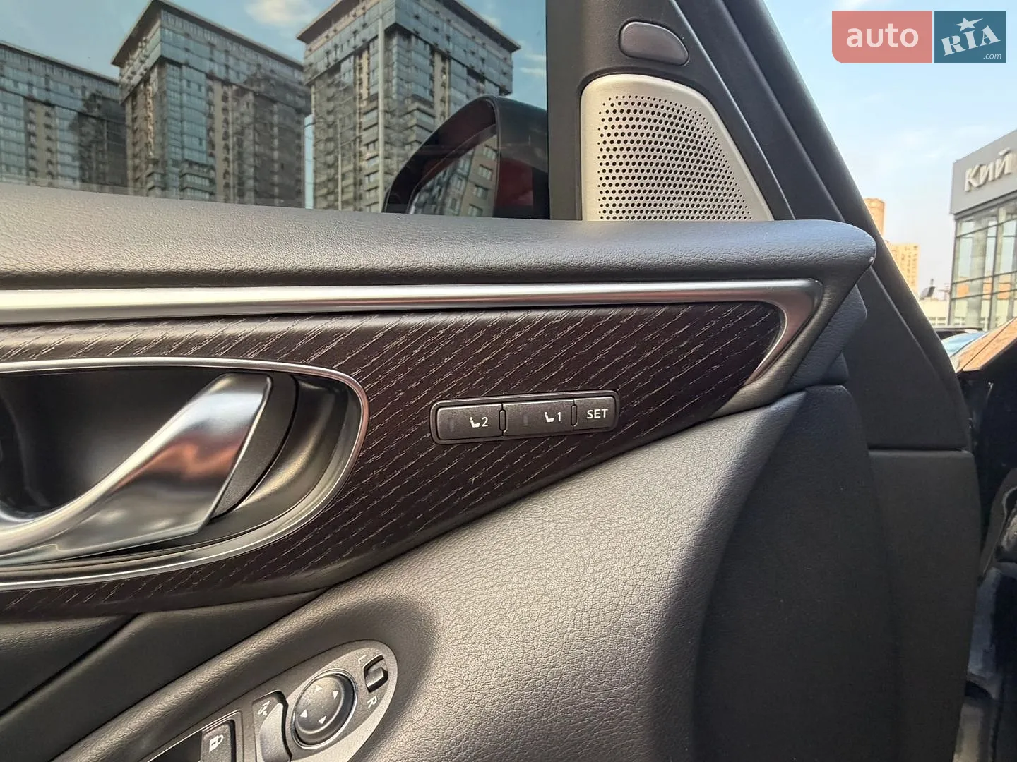 2017 Infiniti Q50 - мініатюра 19
