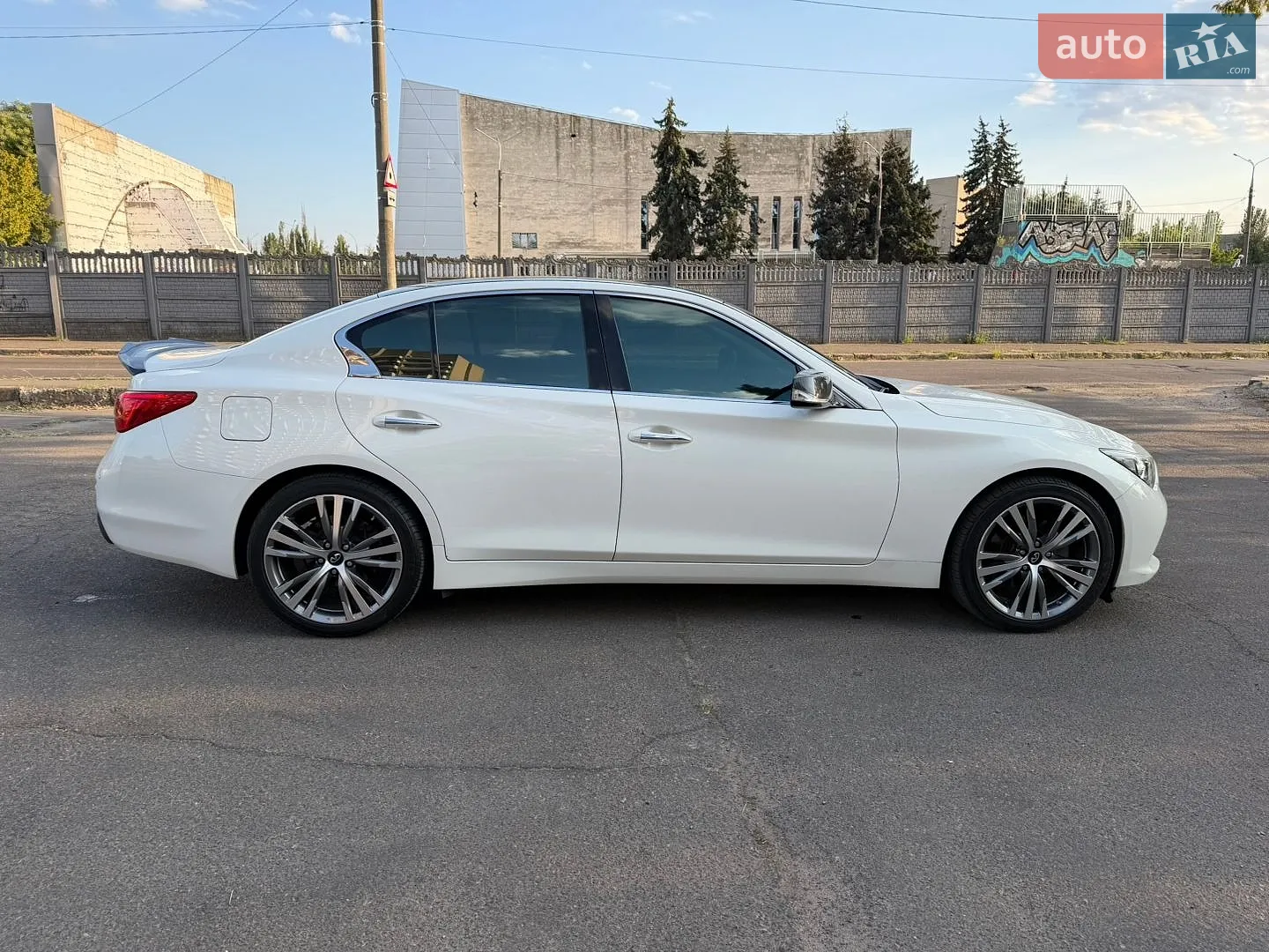 2015 Infiniti Q50 - мініатюра 10