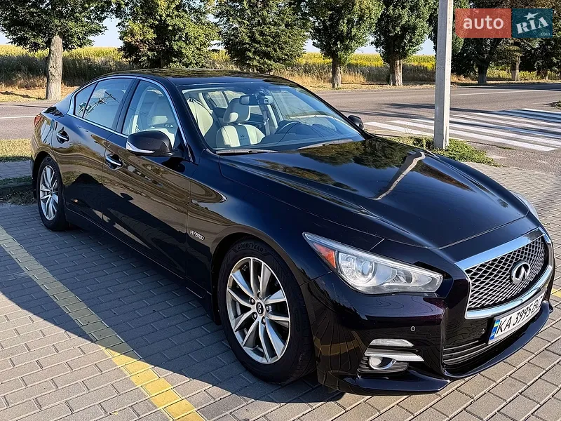 Infiniti Q50 2013