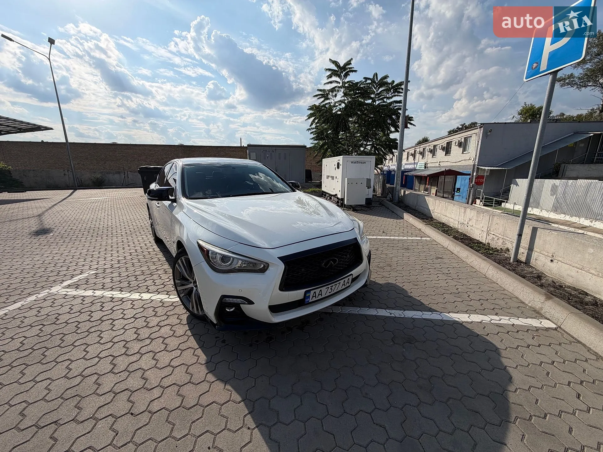 2017 Infiniti Q50 - мініатюра 3