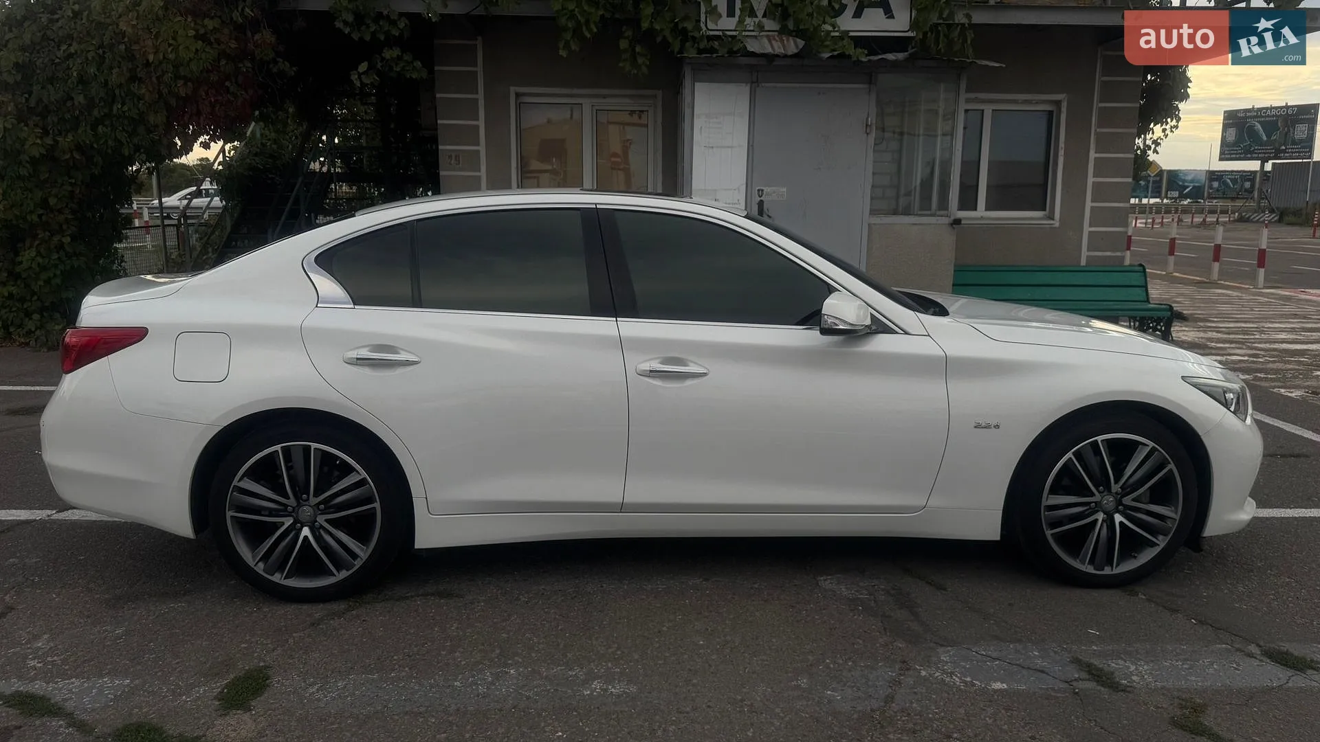 2015 Infiniti Q50 - мініатюра 5
