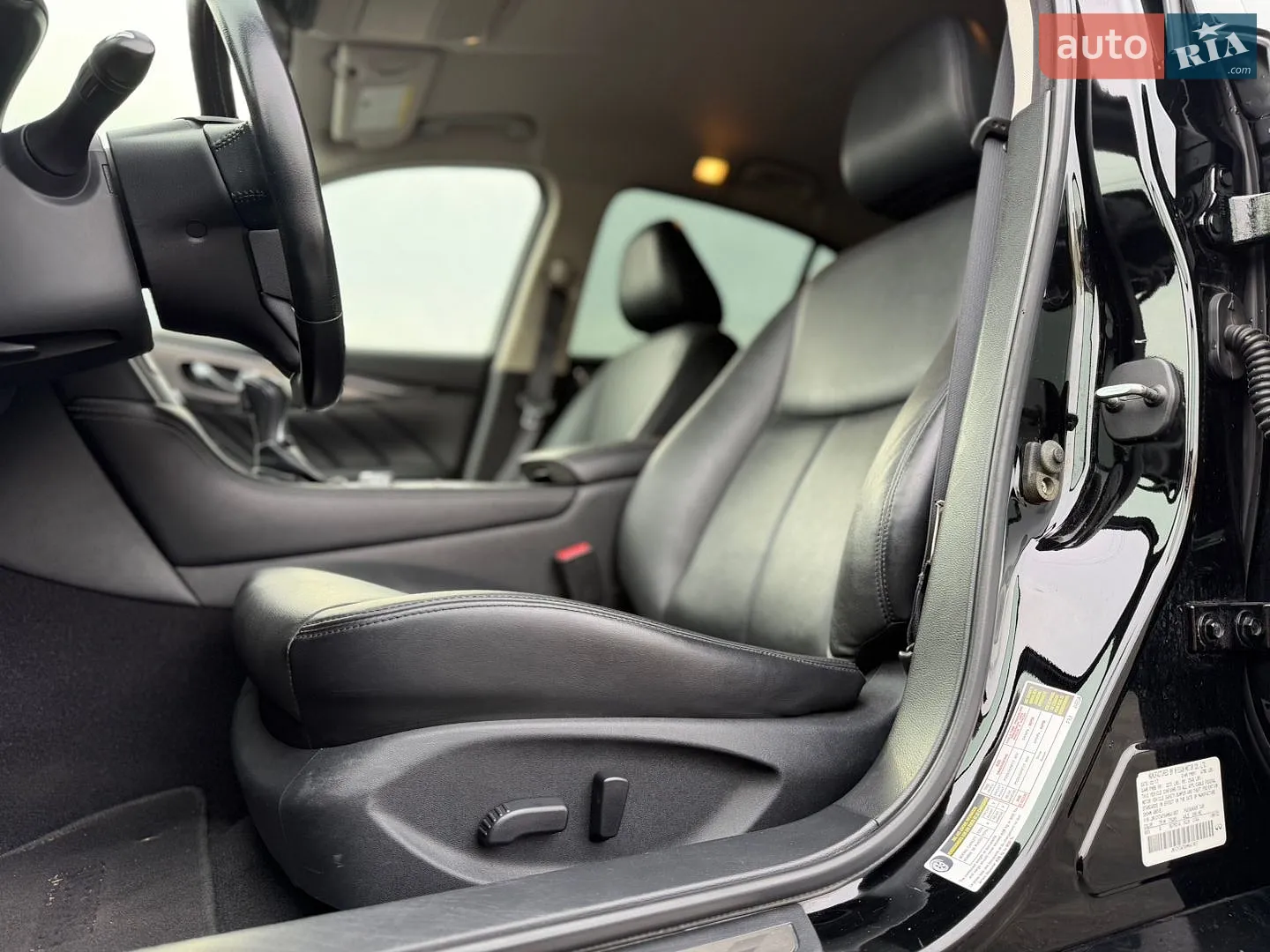 2017 Infiniti Q50 - мініатюра 12