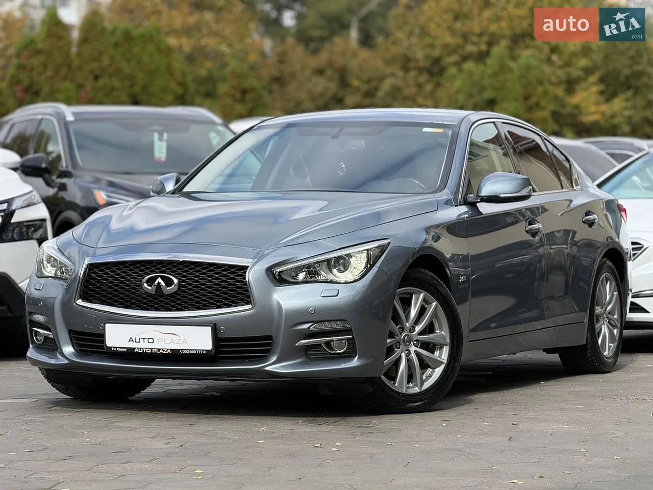 Infiniti Q50 2014