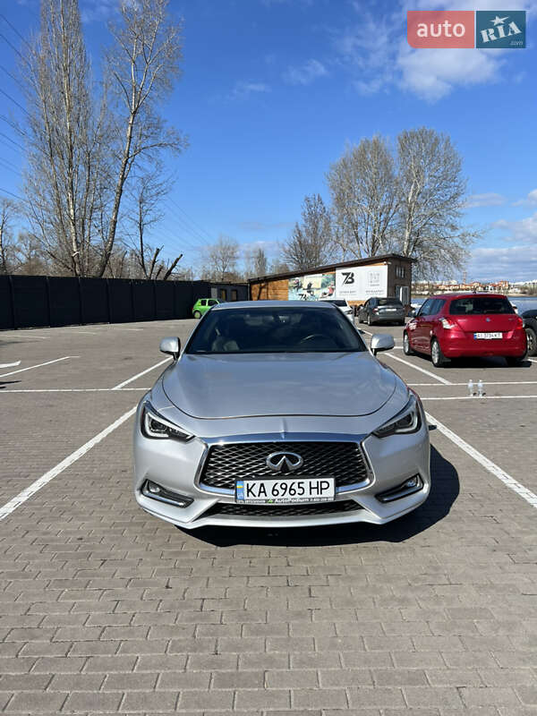 Купе Infiniti Q60 2016 в Киеве