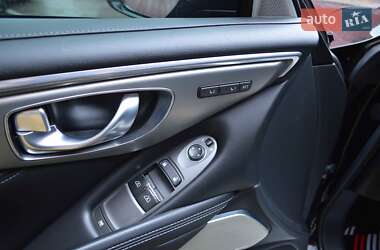 Купе Infiniti Q60 2016 в 