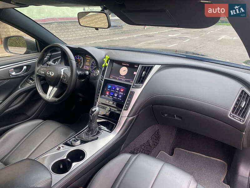 Купе Infiniti Q60 2018 в Киеве