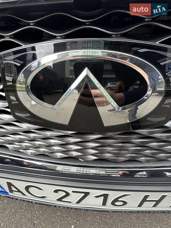 Купе Infiniti Q60 2019 в Києві