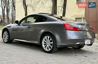 Купе Infiniti Q60 2015 в 