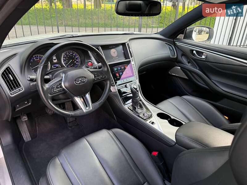 Купе Infiniti Q60 2016 в Хмельницькому