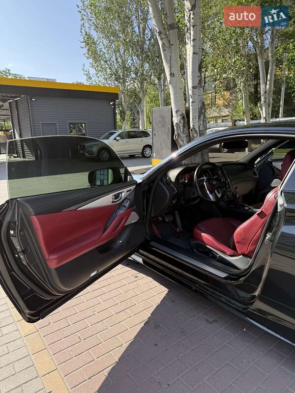 Купе Infiniti Q60 2016 в Днепре