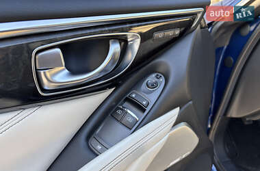 Купе Infiniti Q60 2016 в 