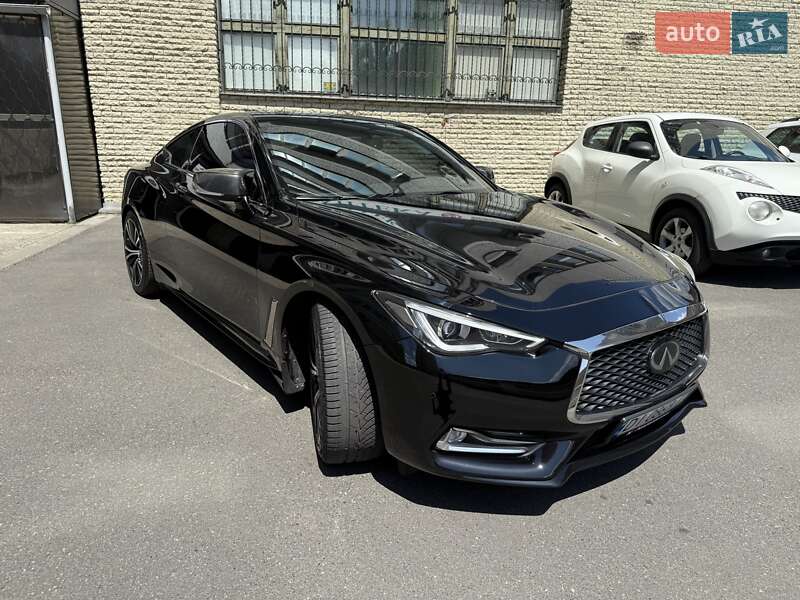 Купе Infiniti Q60 2016 в Киеве