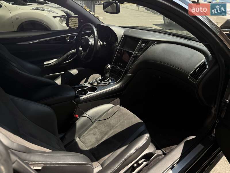 Купе Infiniti Q60 2016 в Киеве