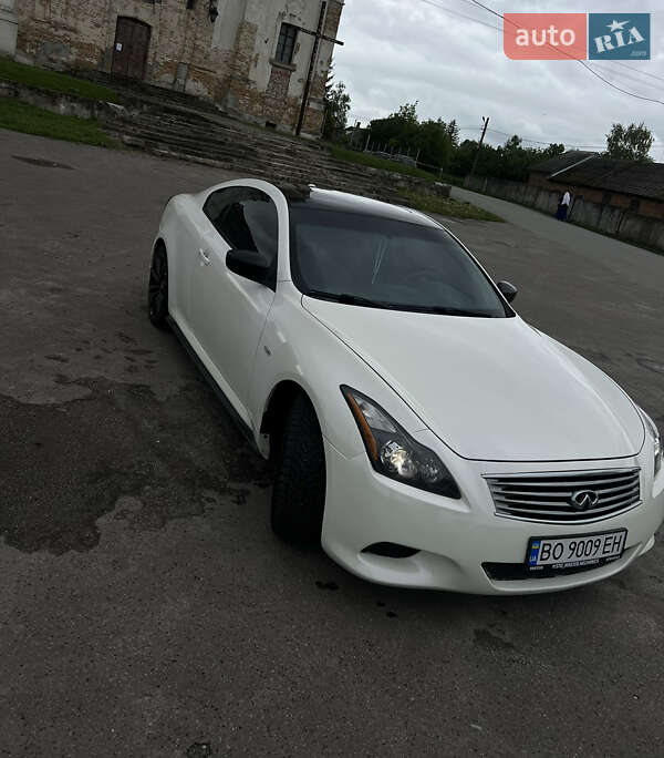 Купе Infiniti Q60 2013 в Тернополе