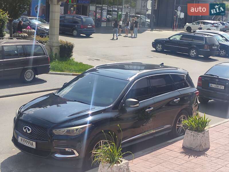 Купе Infiniti Q60 2018 в Ірпені