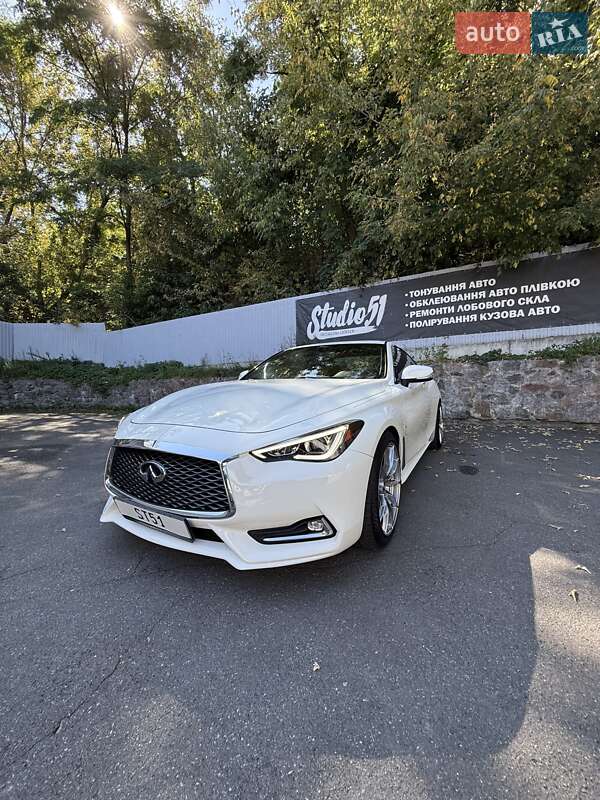 Infiniti Q60 2017
