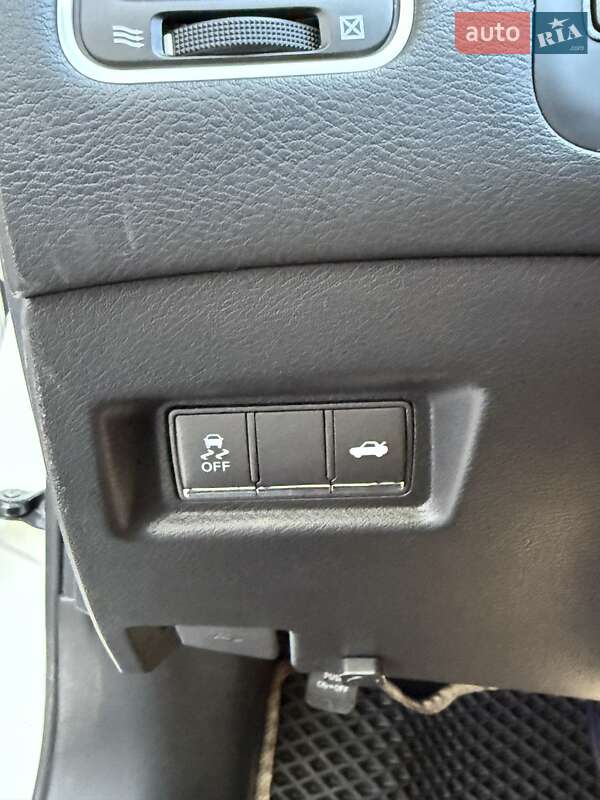 Купе Infiniti Q60 2017 в Києві