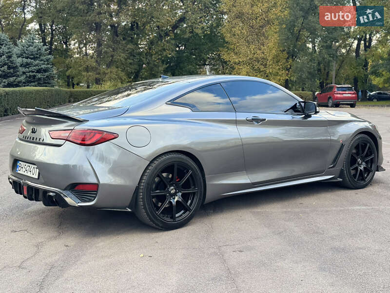 Купе Infiniti Q60 2016 в Дніпрі