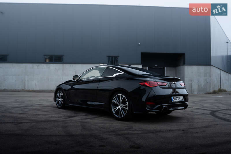 Купе Infiniti Q60 2016 в Києві фото 13 Купе Infiniti Q60 2016 в Києві