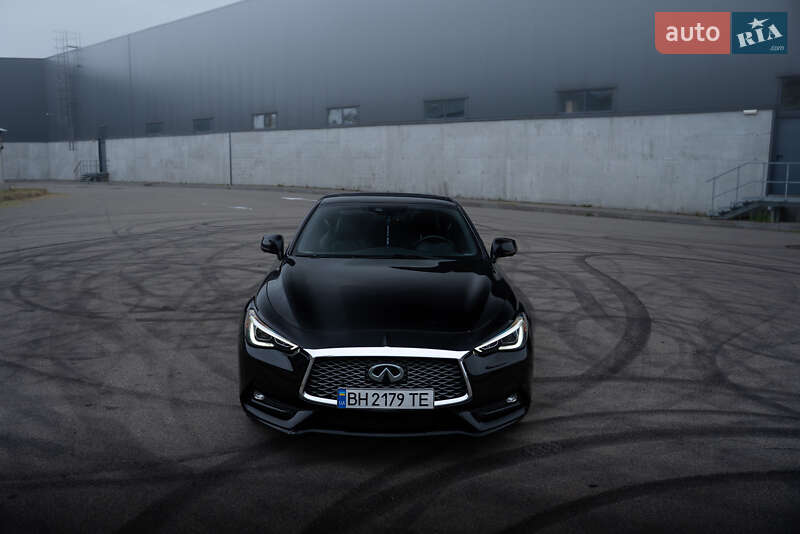 Купе Infiniti Q60 2016 в Києві фото 23 Купе Infiniti Q60 2016 в Києві