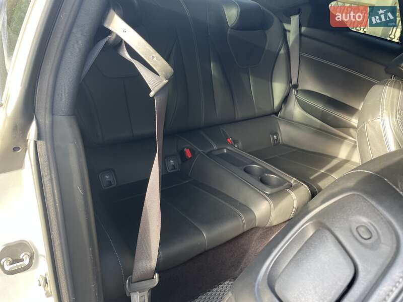 Купе Infiniti Q60 2019 в Дніпрі