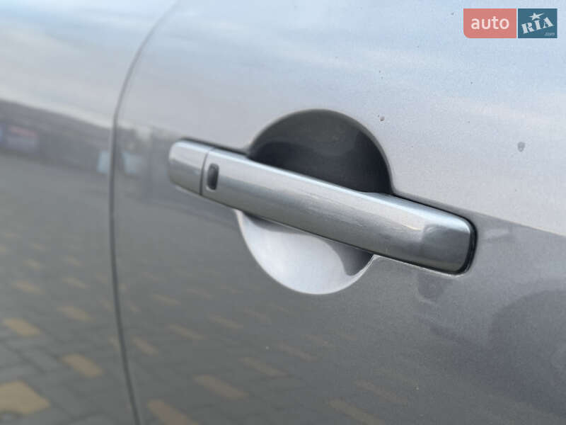 Купе Infiniti Q60 2015 в Виннице