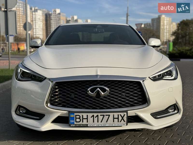 Купе Infiniti Q60 2017 в Киеве фото 3 Купе Infiniti Q60 2017 в Киеве