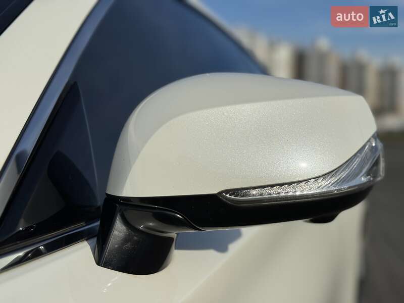 Купе Infiniti Q60 2017 в Киеве фото 41 Купе Infiniti Q60 2017 в Киеве