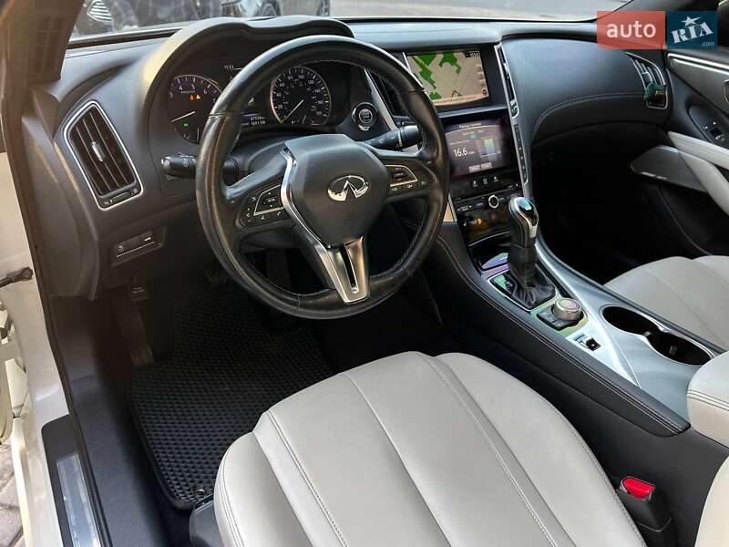 Купе Infiniti Q60 2017 в Одессе фото 10 Купе Infiniti Q60 2017 в Одессе