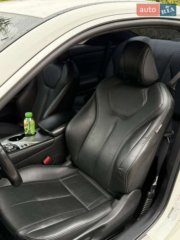 Купе Infiniti Q60 2016 в Новом Роздоле