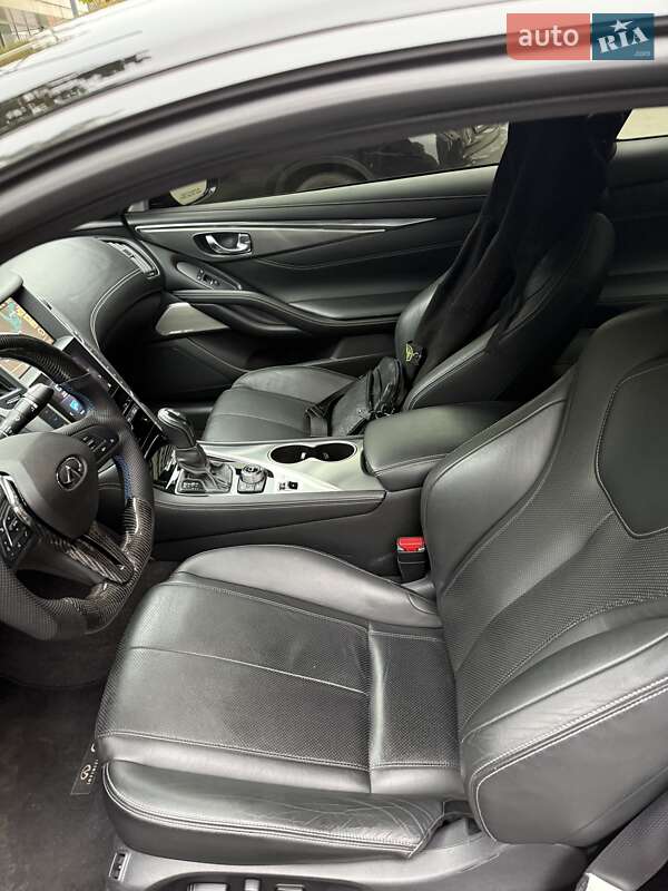Купе Infiniti Q60 2019 в Киеве