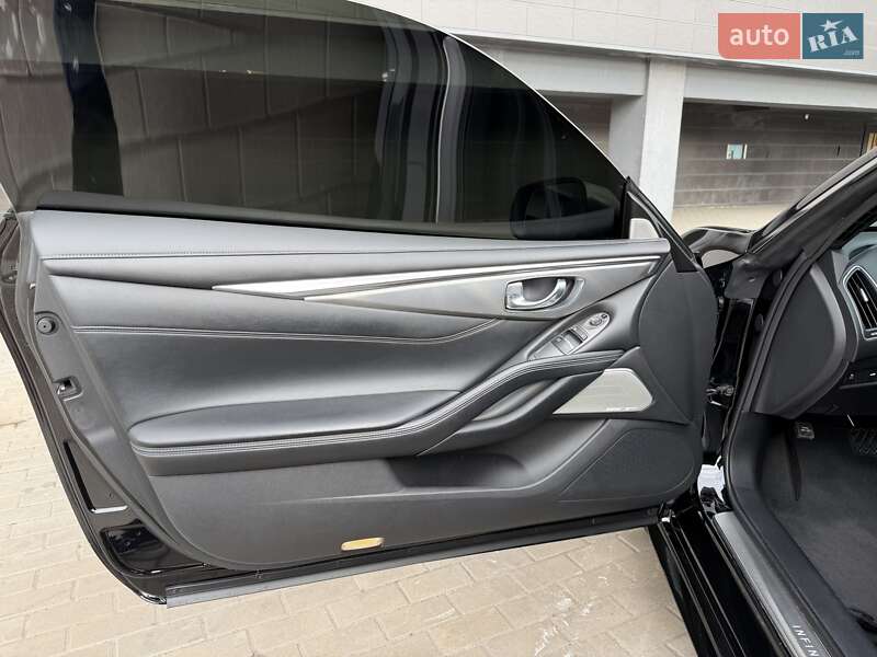 Купе Infiniti Q60 2020 в Киеве