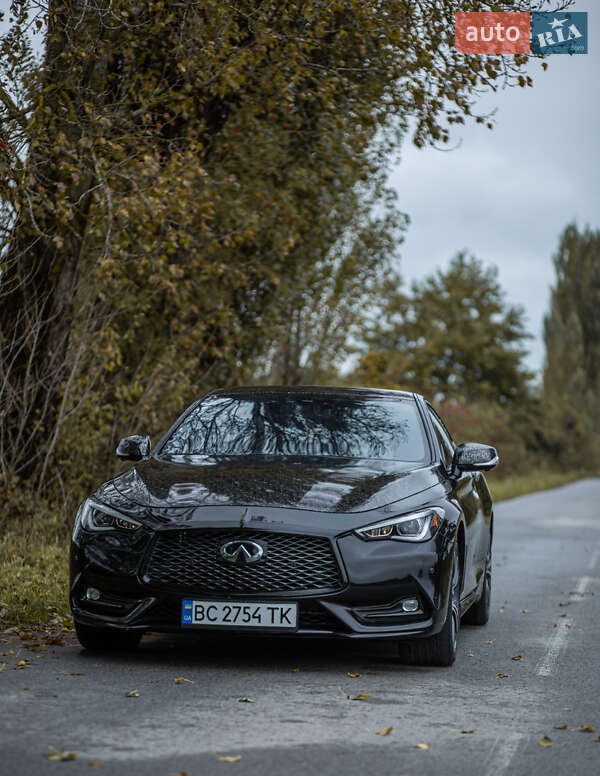 Купе Infiniti Q60 2016 в Львові