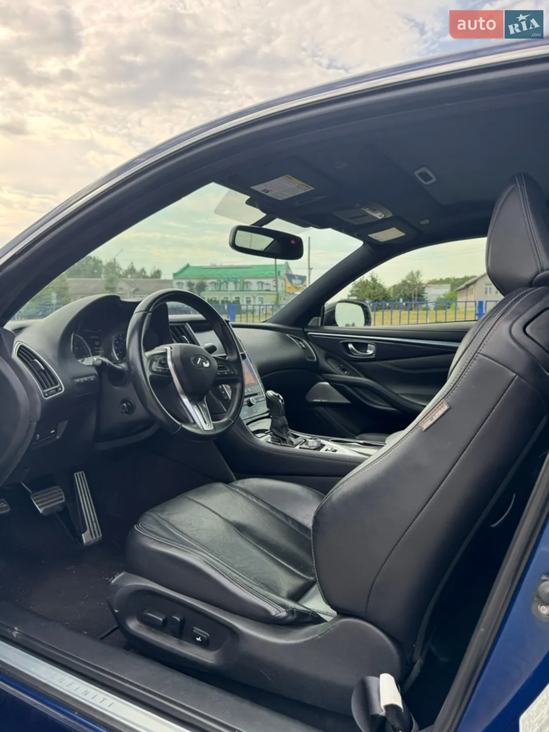 2017 Infiniti Q60 - мініатюра 12