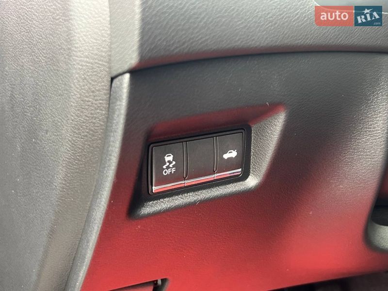 Купе Infiniti Q60 2018 в Киеве