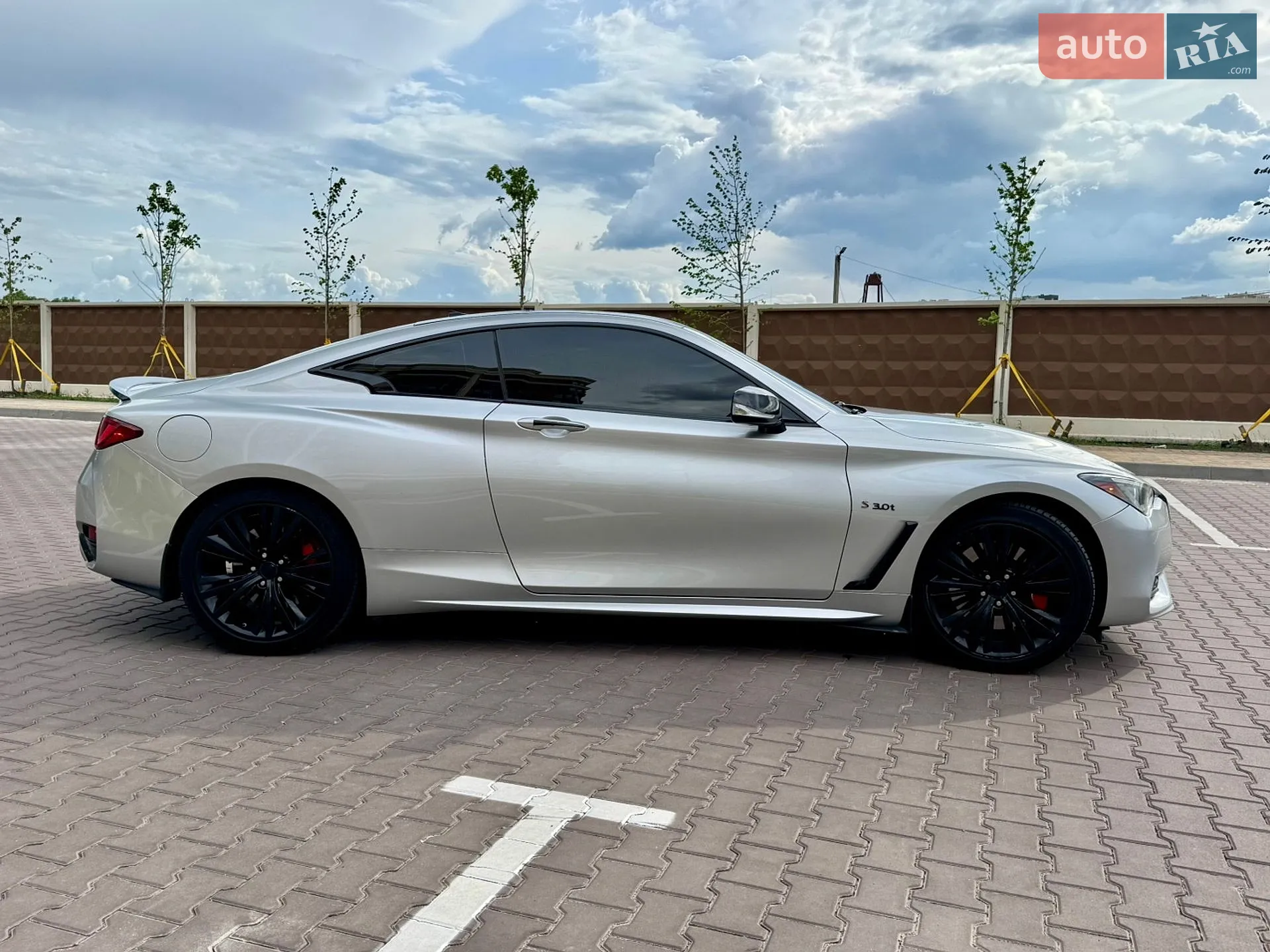 2017 Infiniti Q60 - мініатюра 9