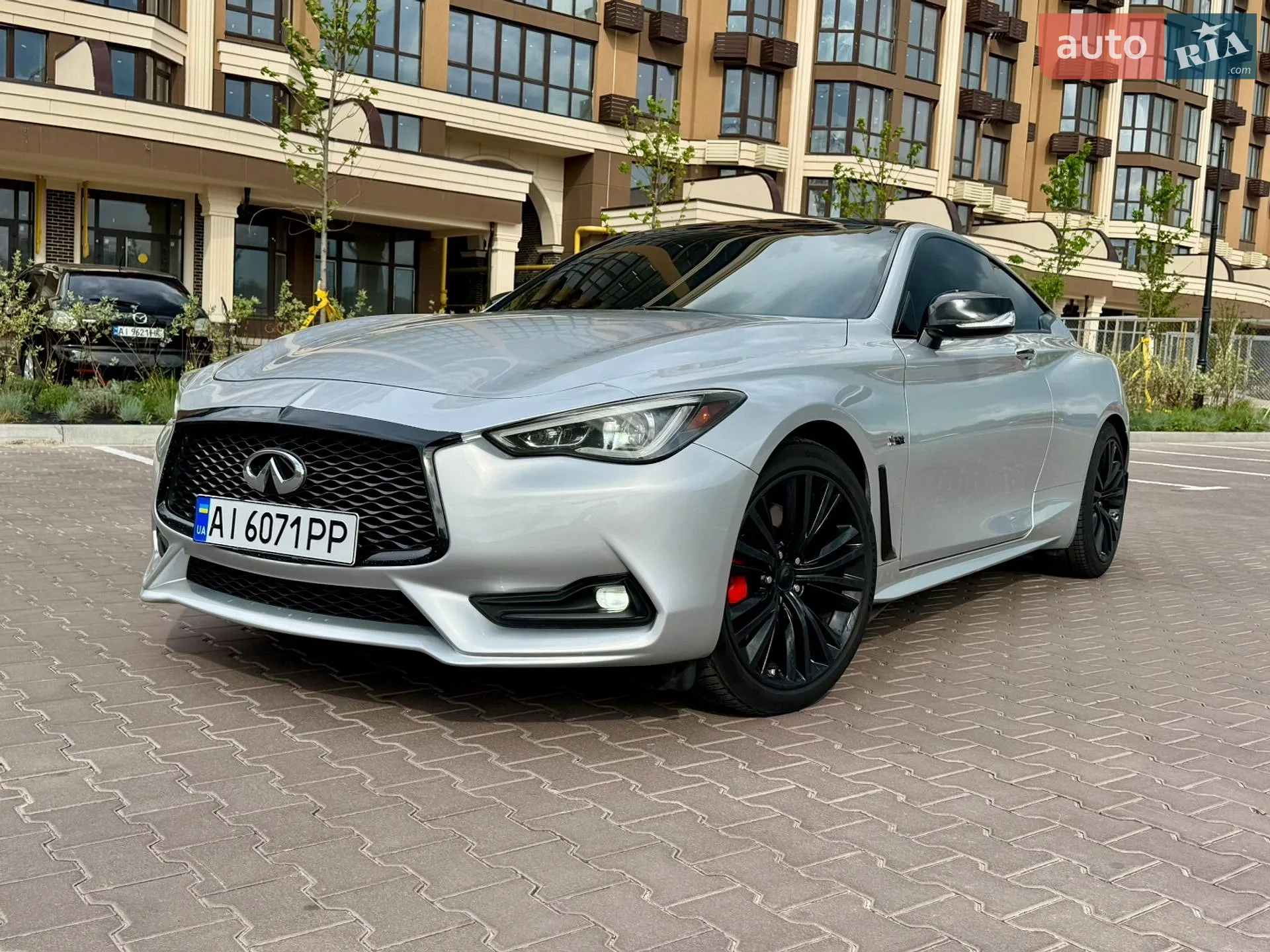 2017 Infiniti Q60 - мініатюра 12