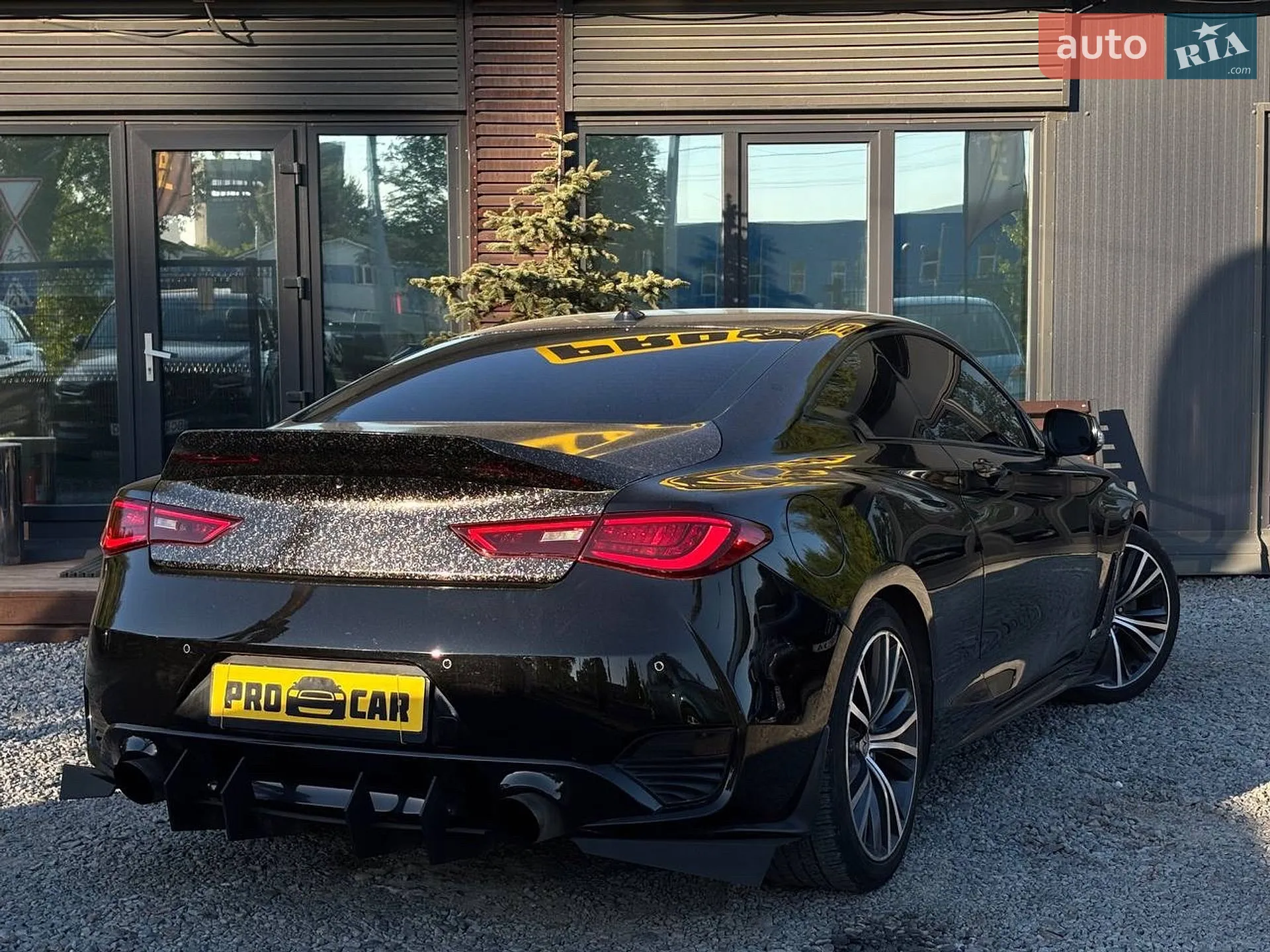 2016 Infiniti Q60 - мініатюра 3