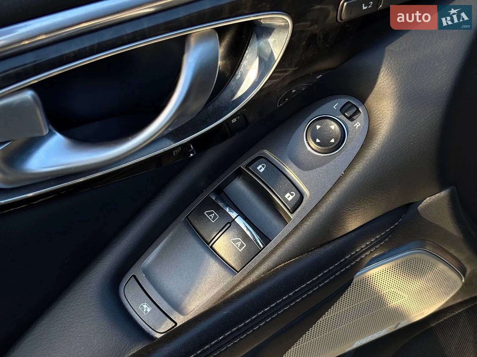 2016 Infiniti Q60 - мініатюра 9