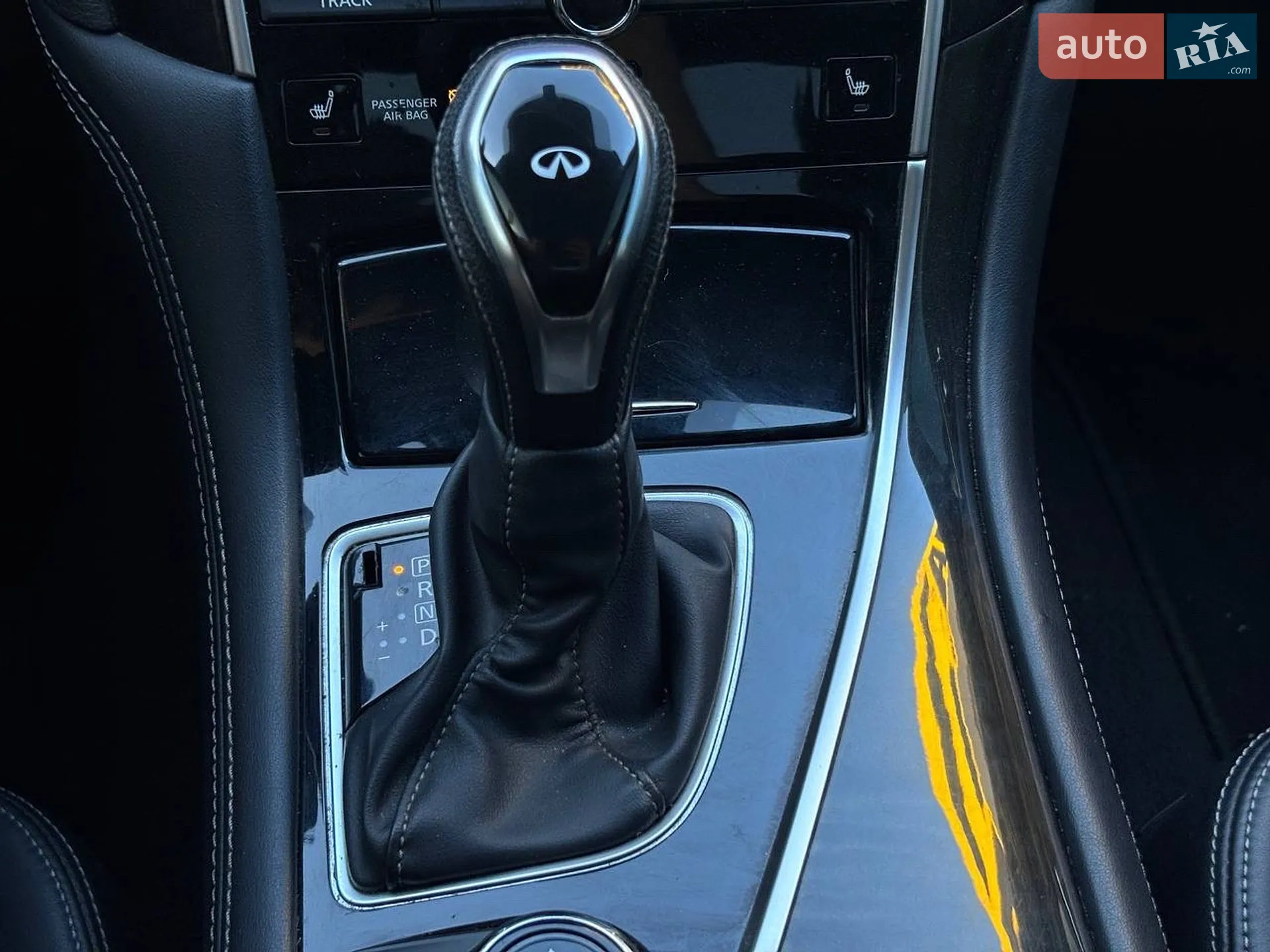 2016 Infiniti Q60 - мініатюра 16