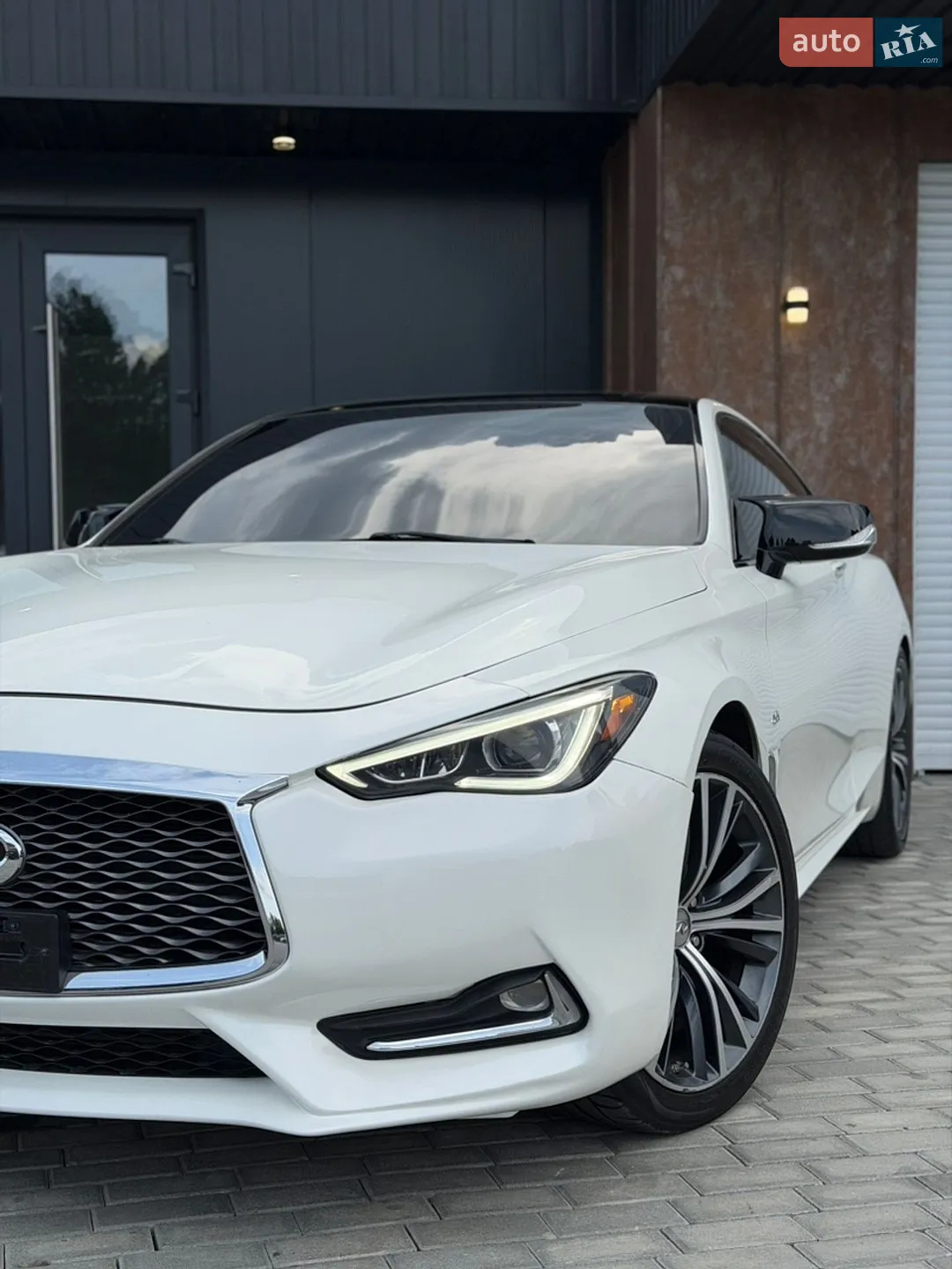 2017 Infiniti Q60 - мініатюра 10